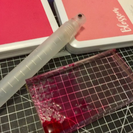 Creating a background with Stamping Ink with My Acrylix® Blocks